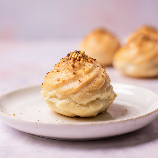 Pistachio profiteroles